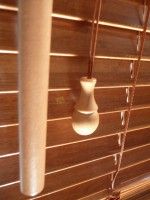 Żaluzja bambusowa montowana do okna